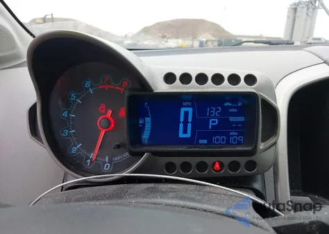 2016 Chevrolet Sonic Lt Auto из США, поврежденный, VIN 1G1JC6SB4G4175263